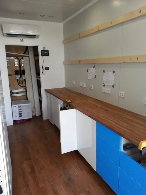The new workbench viewed in daylight.
